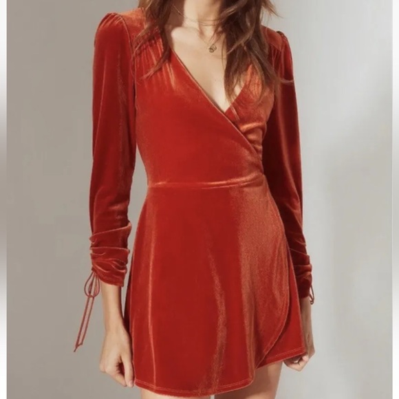 Urban Outfitters Ruched Orange Velvet Romper Size M - Picture 1 of 11